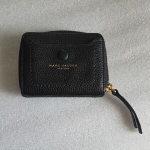 Marc Jacobs Black Pebbled Leather Zip Card Case with Gold Accent